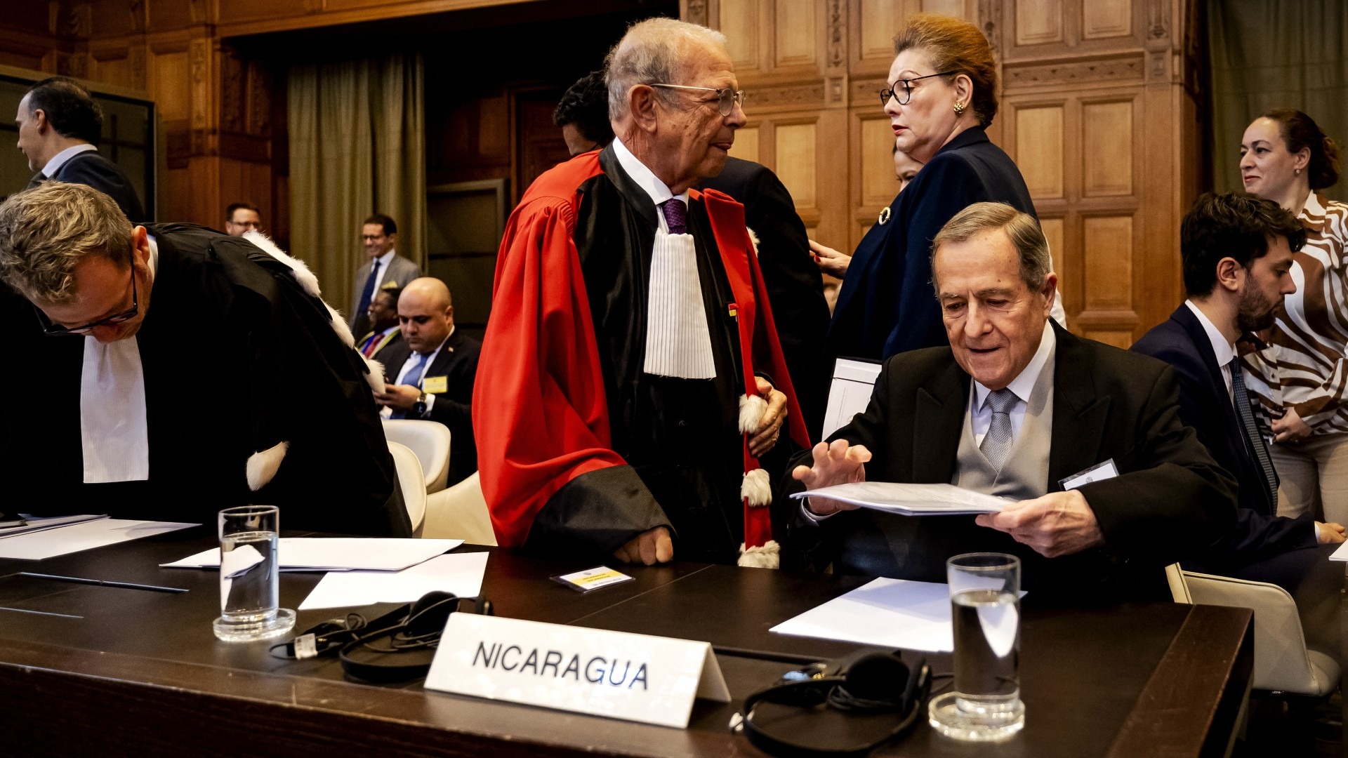 Dr Carlos Arguello, pictured on right) at the International Court of Justice. (ICJ)